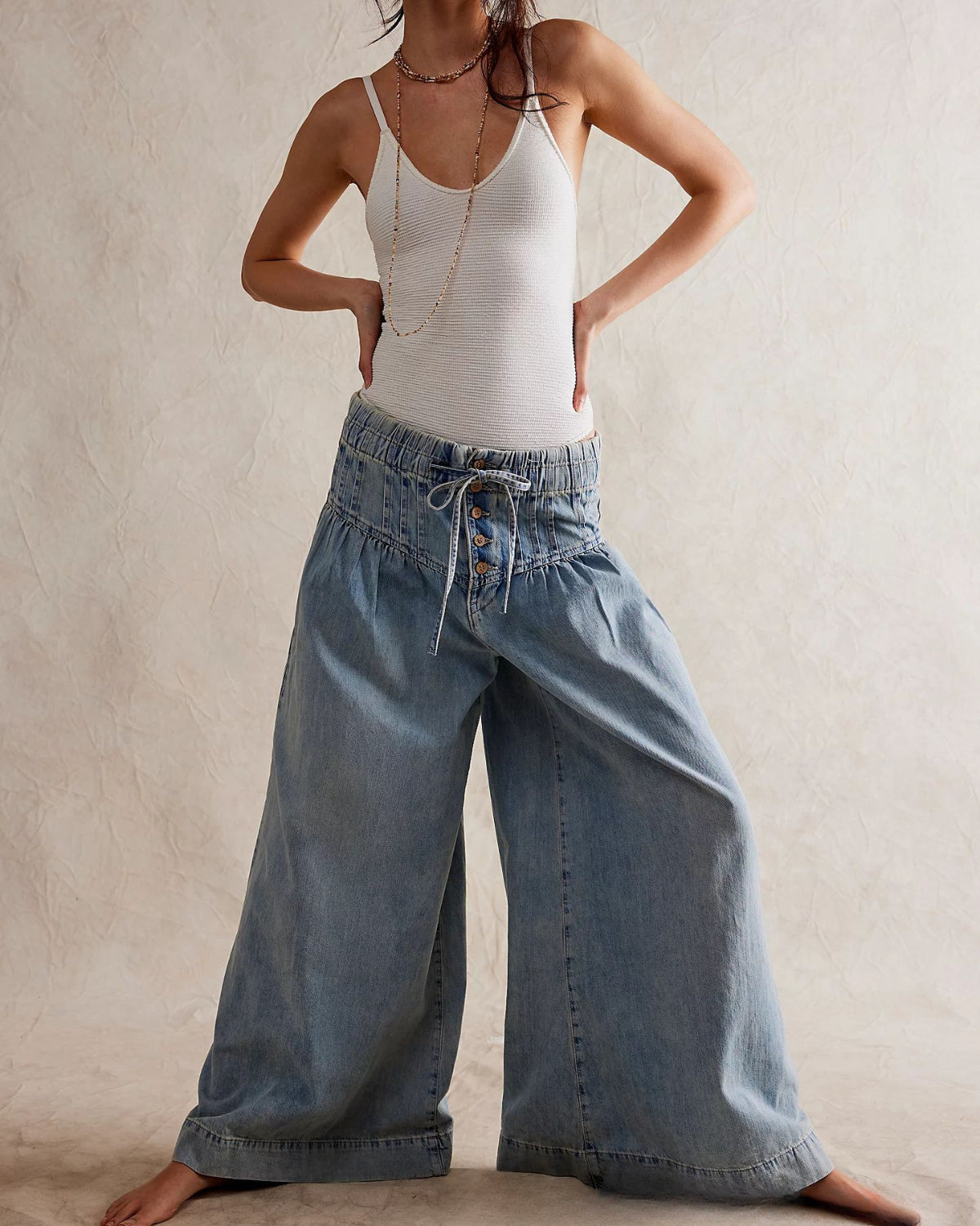 Pleated Wide Casual Jeans