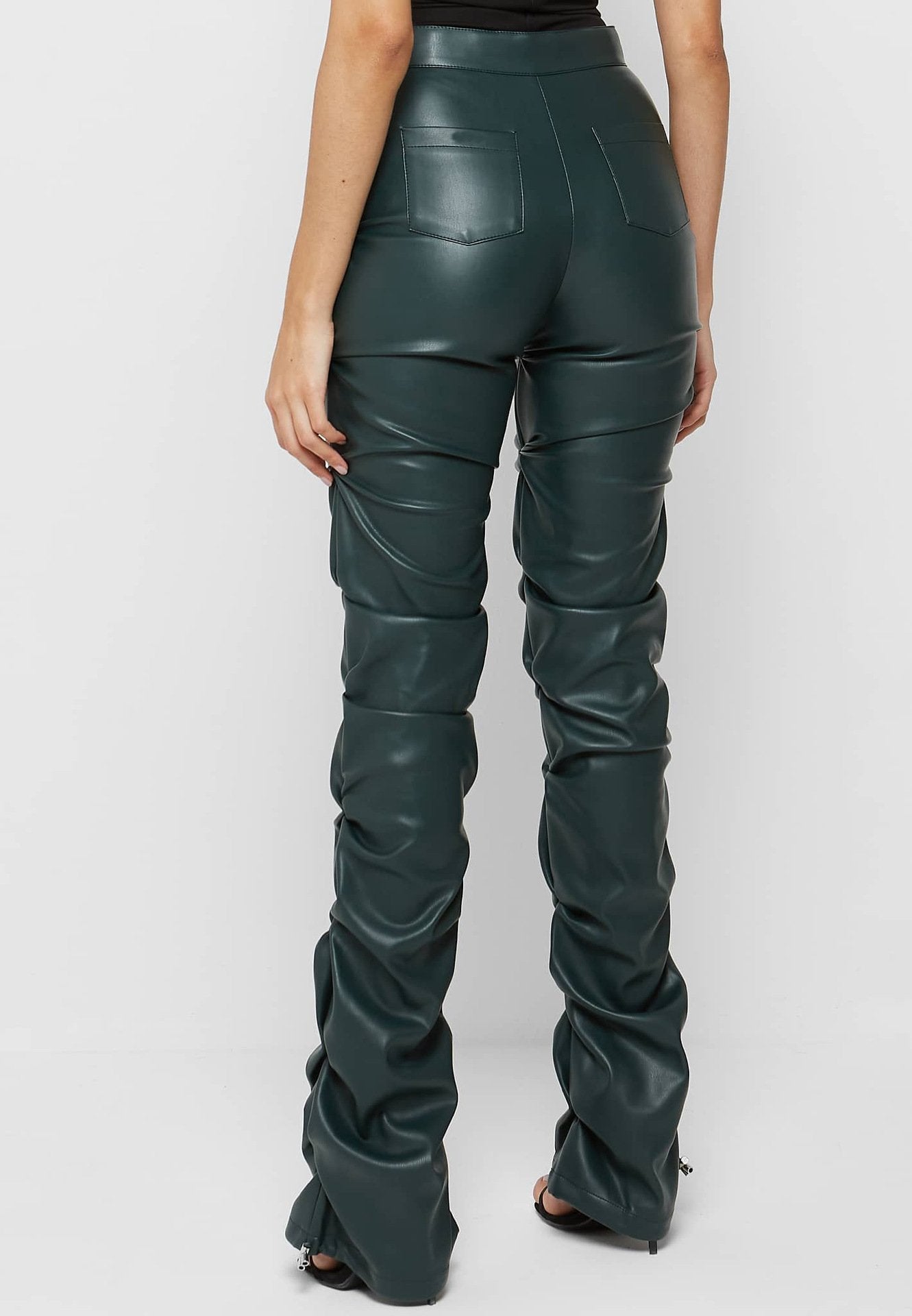 Distinctive Skinny Pleated Leather Pants