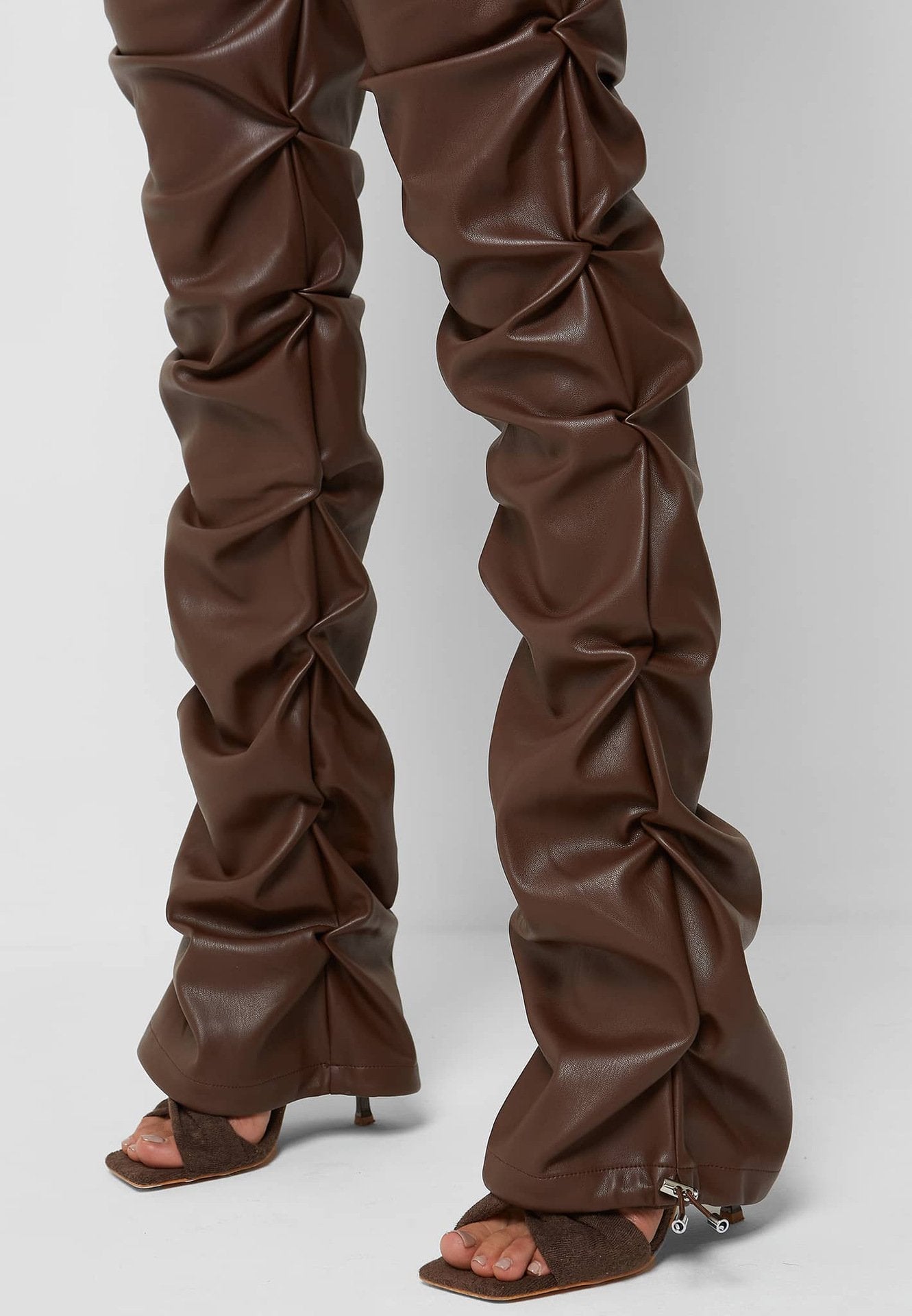 Distinctive Skinny Pleated Leather Pants