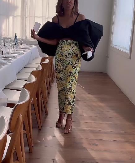 Big swing butterfly top